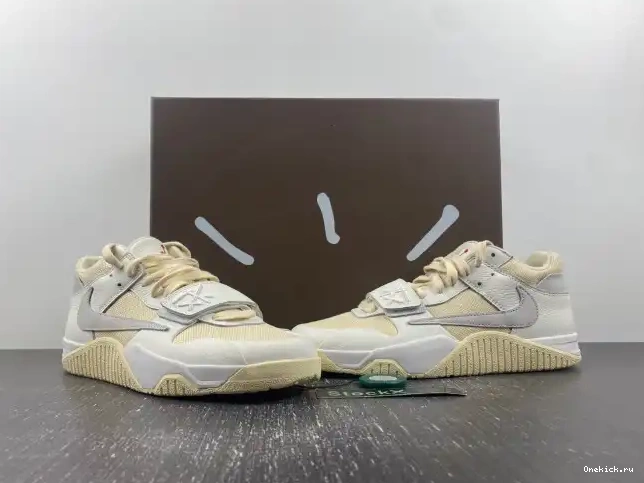 One Kick SCOTT TRAVIS CHECK X JORDAN CUT THE FZ8117-003 0613